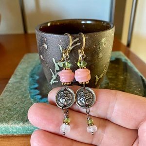 🌸 Pretty in Pink Earrings